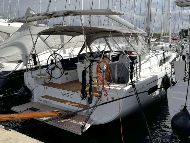 Bénéteau Oceanis 40.1 da affittare a  Zaravecchia (Biograd)