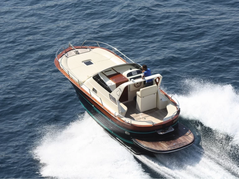 Jeranto Gozzo 30C da affittare a  Positano