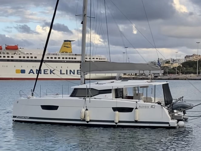 Fountaine Pajot Astrea 42 da affittare a  Heraklion Port