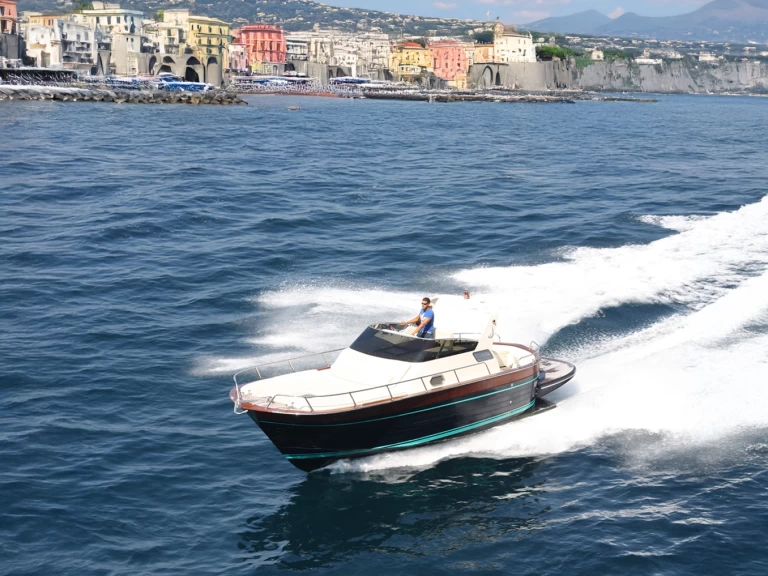 Jeranto Sorrento 30Coupè da affittare a  Sorrento