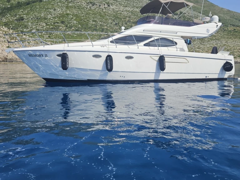 Noleggio Barca a motore CARNEVALLI con patente nautica