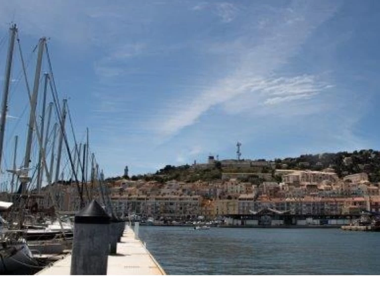 Noleggio Catamarano Lagoon con patente nautica