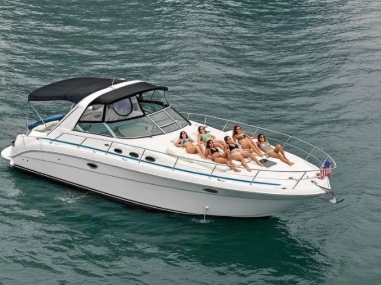 Noleggio Barca a motore a Miami – Sea Ray Sea Ray 400 Sundancer