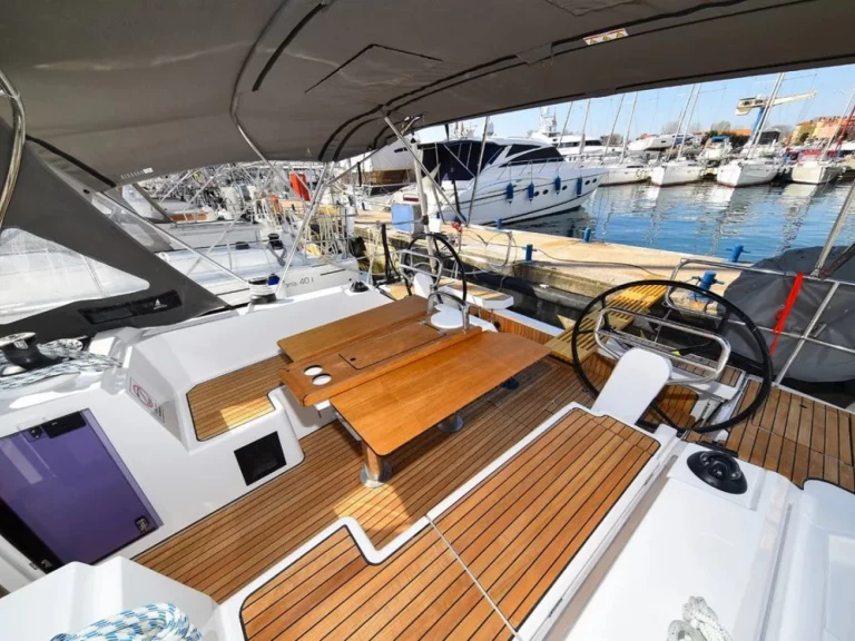 Noleggio barche Bavaria Bavaria C38 a Zara su Samboat