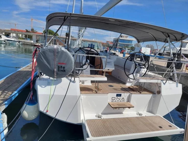 Noleggio a Zara – Bavaria Bavaria C42 su SamBoat