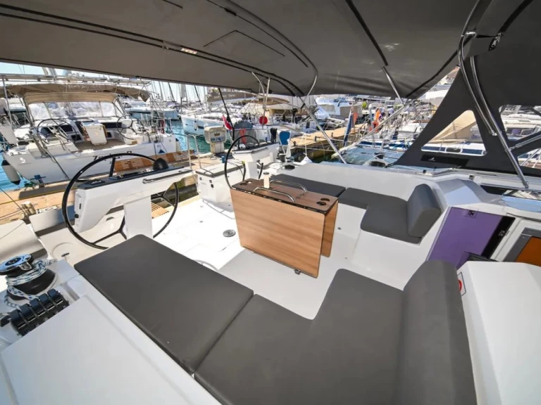 Bavaria Bavaria C46 da affittare a  Zara