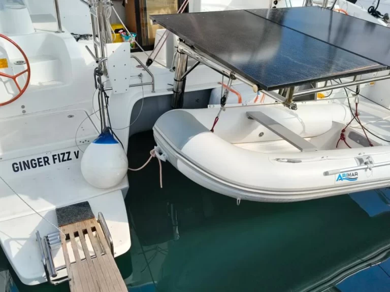 Noleggio Catamarano a Pola – Excess Excess 11