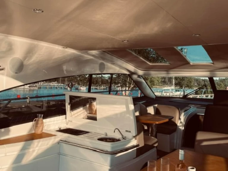 Noleggio Yacht di lusso con o senza skipper Princess a Macarsca