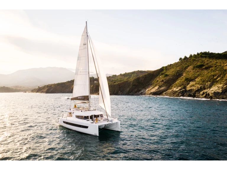 Noleggio Catamarano a Olbia – Bali Bali 4.6