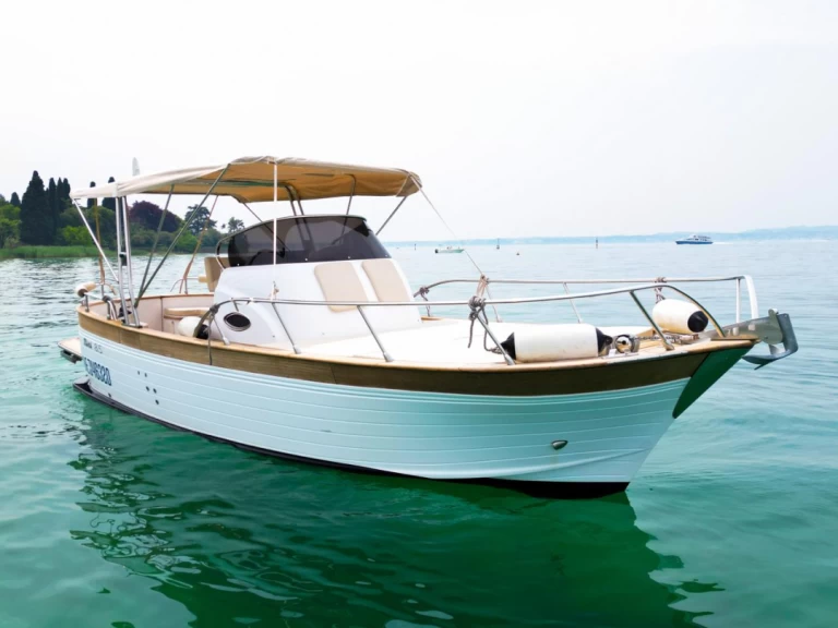 Noleggio barche Mimi 8.50 WA a La Spezia su Samboat