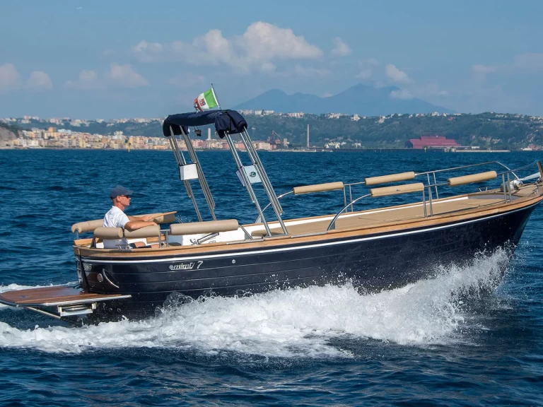 Noleggio a La Spezia – Mimi 7 CLASSIC su SamBoat