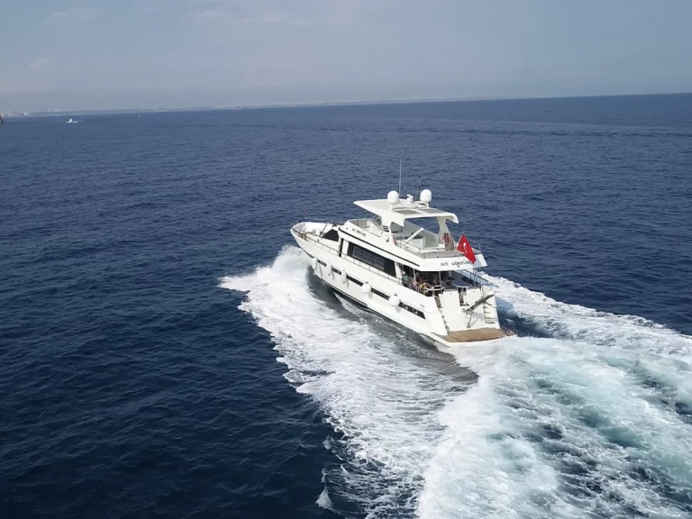 Custom Made 35 PERSON da affittare a  Antalya (City)