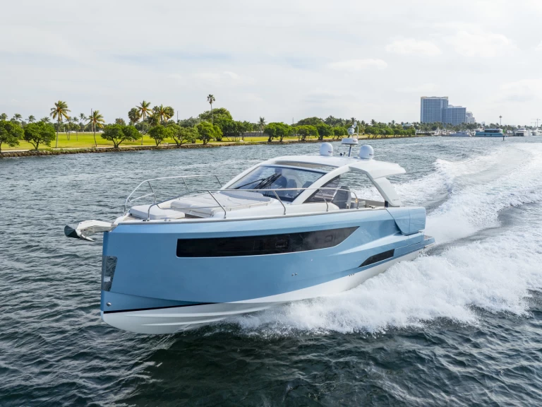 Noleggiare una Jeanneau db 43 a Miami