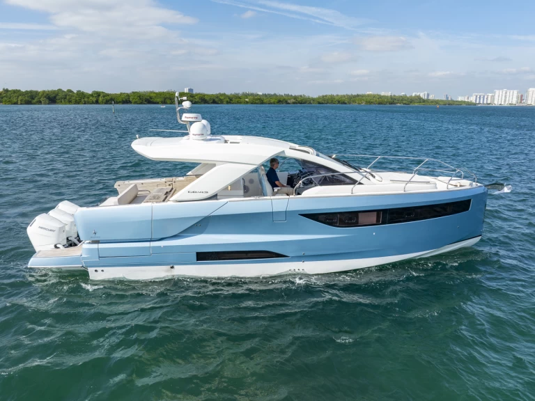 Noleggio barche Jeanneau db 43 a Miami su Samboat
