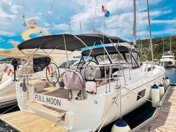 Noleggio Barca a vela Bénéteau con patente nautica