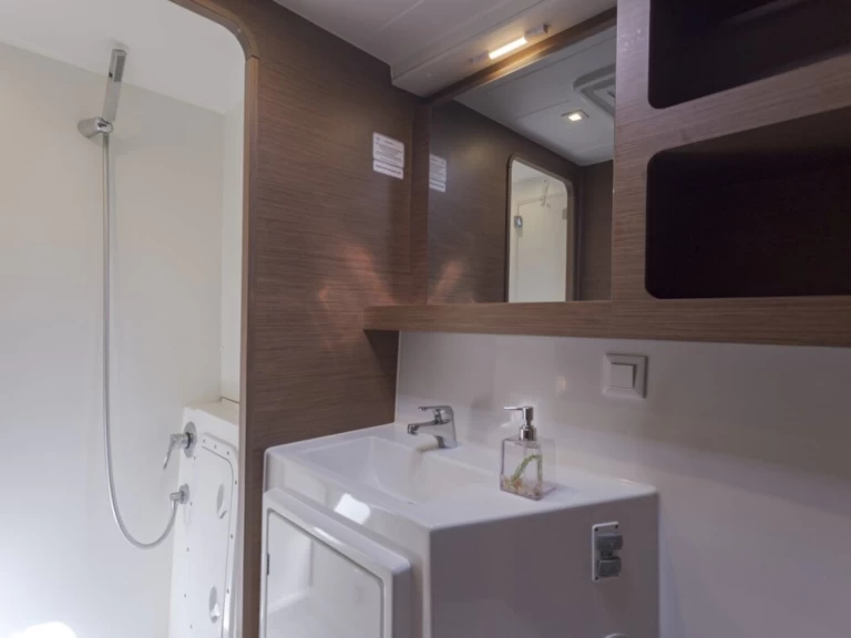 Noleggio Catamarano a Trogir – Lagoon Lagoon 42