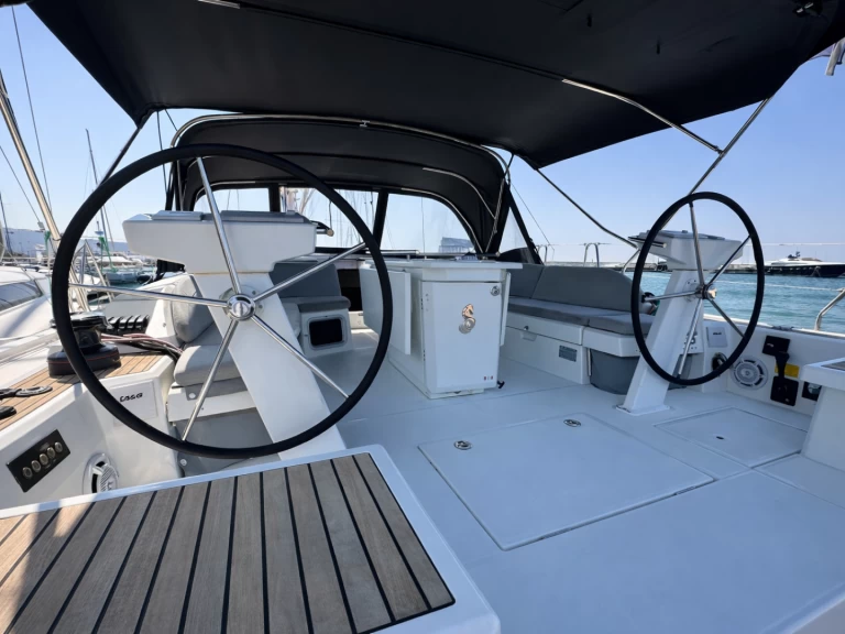 Noleggio Barca a vela con o senza skipper Bénéteau a Álimos