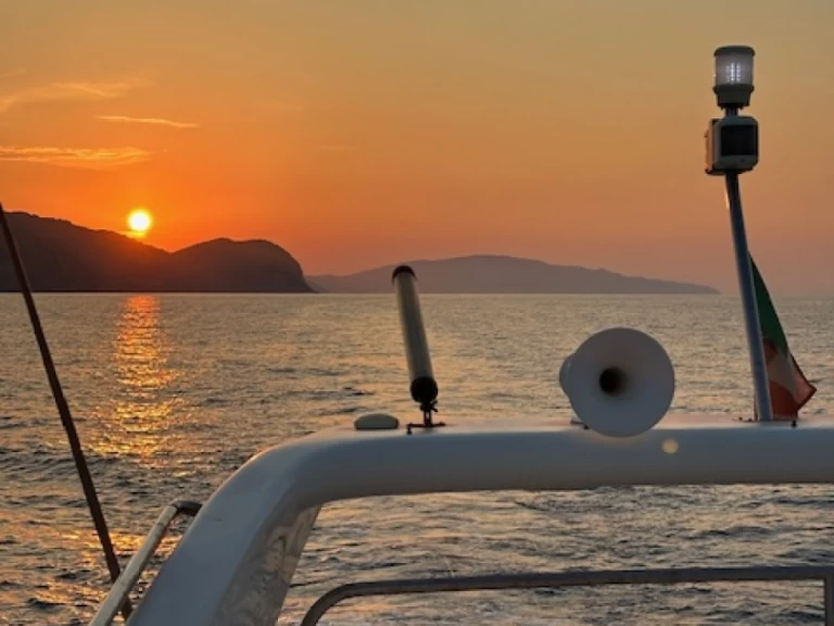 Noleggio Barca a motore a San Vincenzo – Azimut Azimut 42 Fly