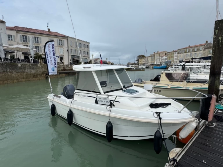 Noleggiare una Jeanneau Merry Fisher 580 a La Rochelle