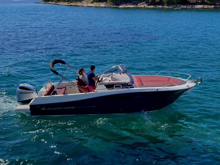 Atlantic 730 Sun Cruiser da affittare a  Tribunj