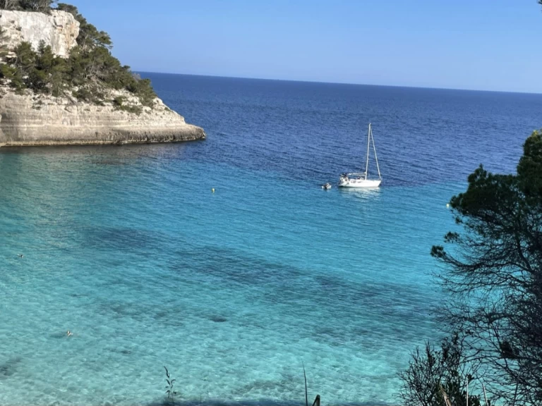 Noleggiare una Dufour Dufour 35 Classic a Mahón