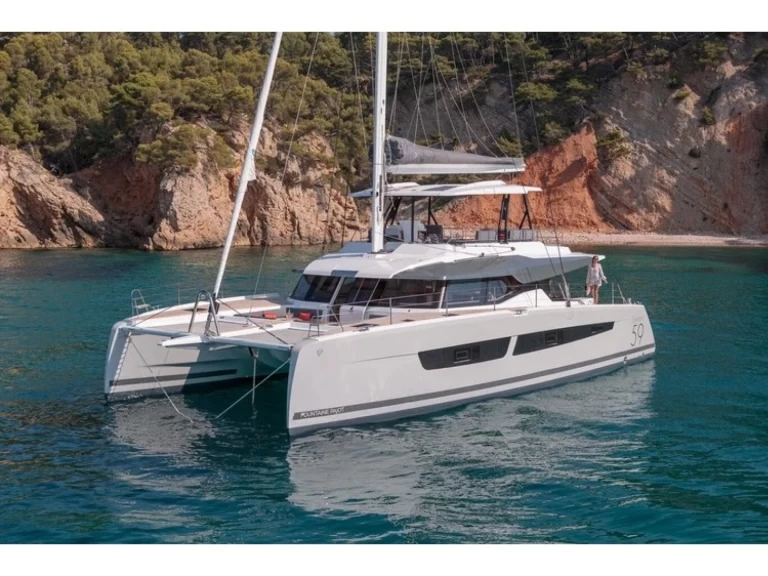 Noleggio Catamarano con o senza skipper Fountaine Pajot a Procida