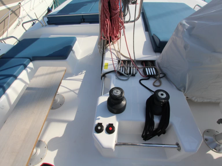 Noleggio barche Olbia economico Dufour Catamarans 48 Sail