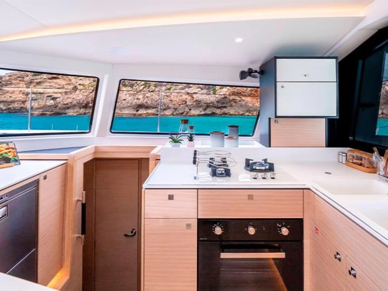 Nautitech Nautitech 44 Open da affittare a  Lávrio