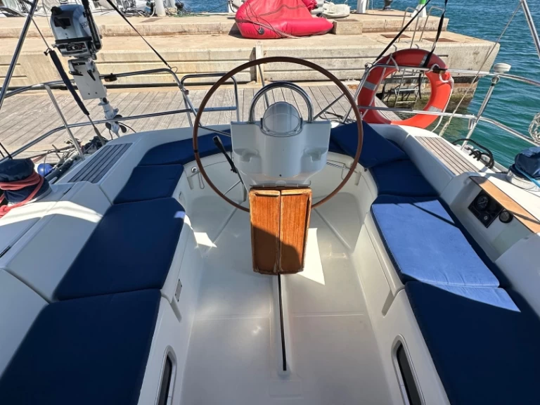 Noleggio Barca a vela Bénéteau con patente nautica