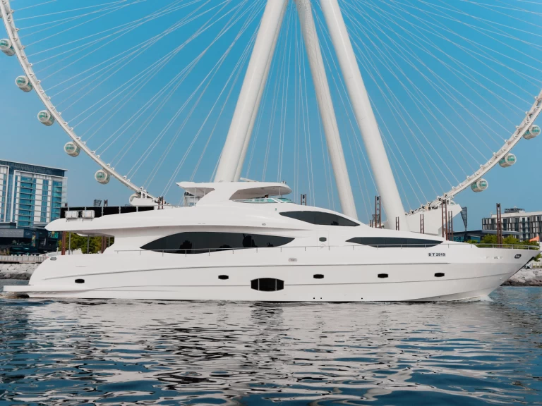 Noleggio Yacht di lusso con o senza skipper Sunseeker a Dubaï harbour