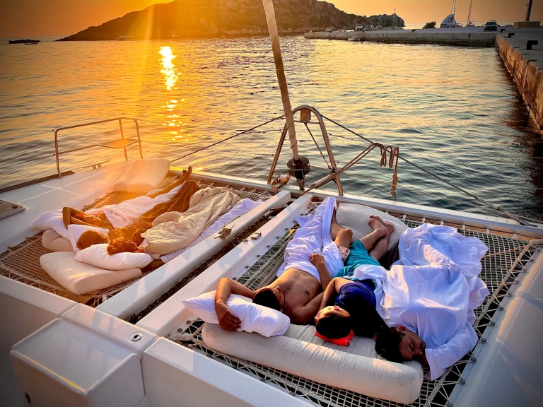 Noleggio Catamarano Lagoon con patente nautica