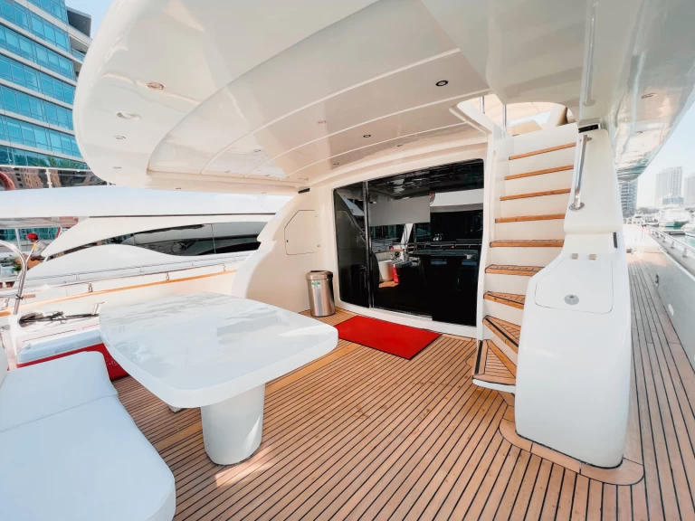 Noleggio barche Dubaï harbour economico X8