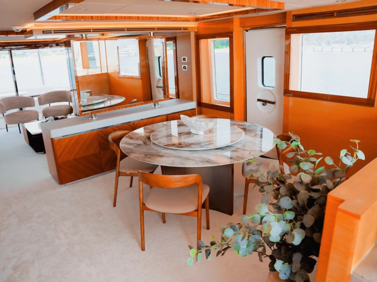 Noleggio barche Dubaï harbour economico Silo