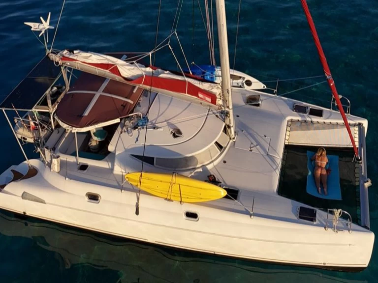 Noleggiare una Fountaine Pajot Athena 38 a Moorea