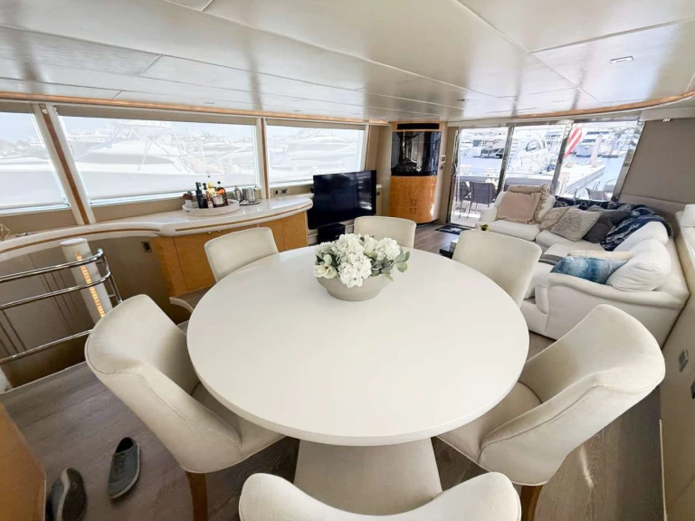 Noleggio Yacht di lusso a City of West Palm Beach – Lazzara AFFORDED LEISURE