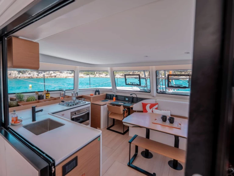 Noleggiare una Excess Excess 13 - 3 + 1 cab. a Olbia