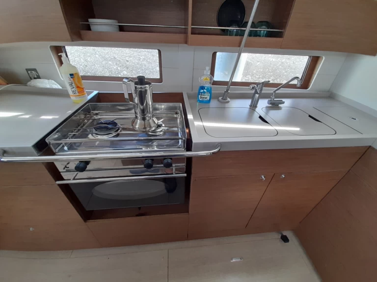 Bénéteau Oceanis 46.1 da affittare a  Lefkáda