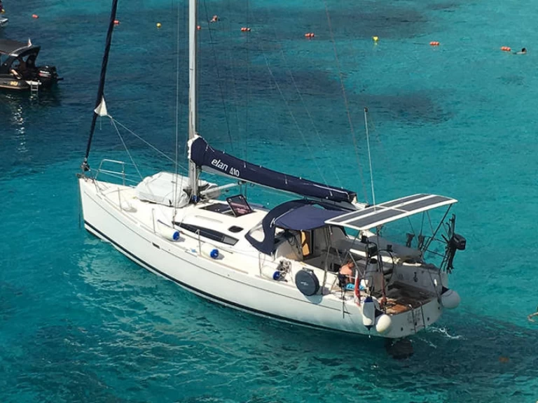 Elan Elan 410 da affittare a  La Trinité-sur-Mer