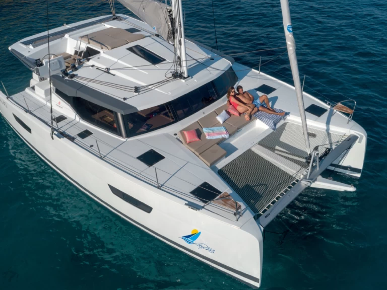 Fountaine Pajot Astrea 42 da affittare a  Sète
