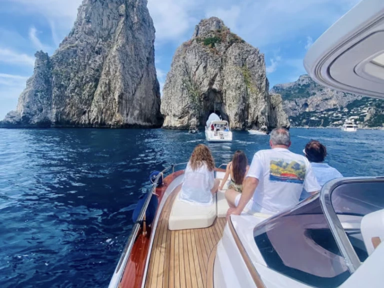 Mimi 9.5 Elite da affittare a  Sorrento