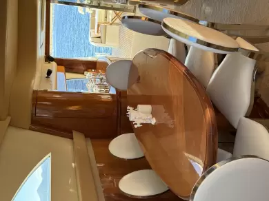 Noleggio Yacht di lusso con o senza skipper Uniesse a Fontvieille