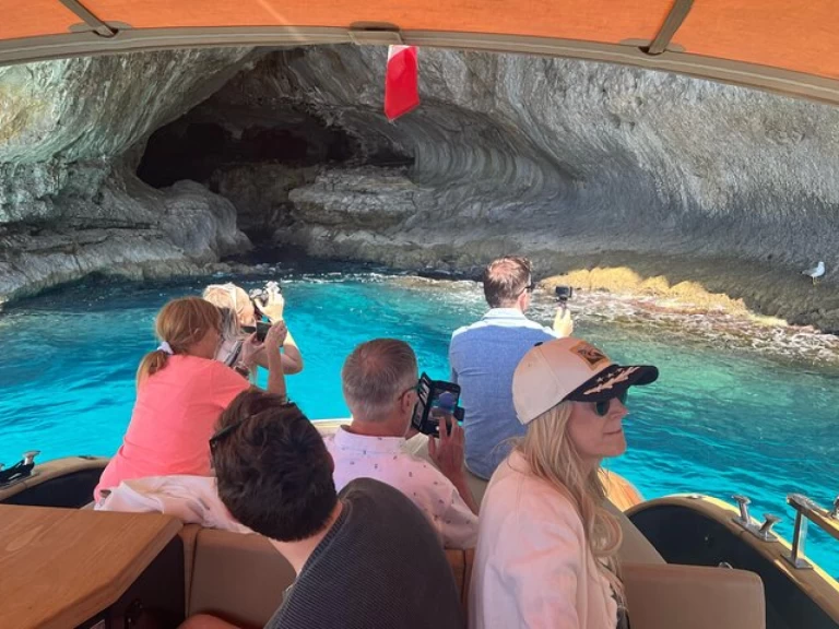 Noleggio Barca a motore a Amalfi – Esposito Premium 28