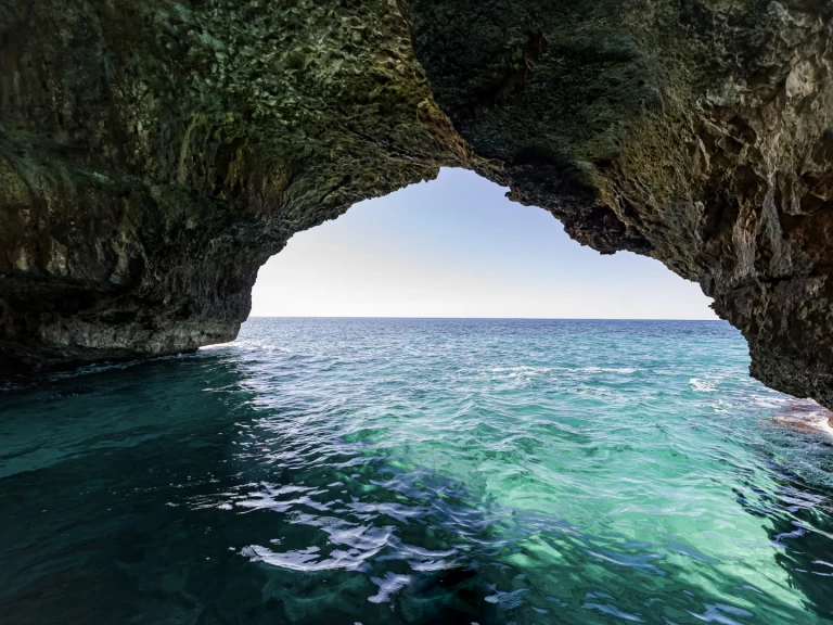 Barca a motore a noleggio a Torre Vado al miglior prezzo