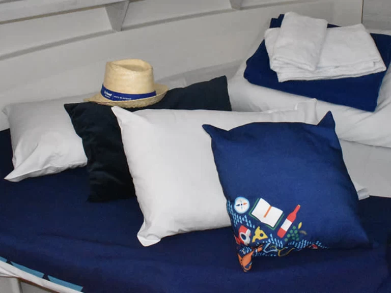 Noleggio Barca a motore a Tannay – Le Boat Horizon 4