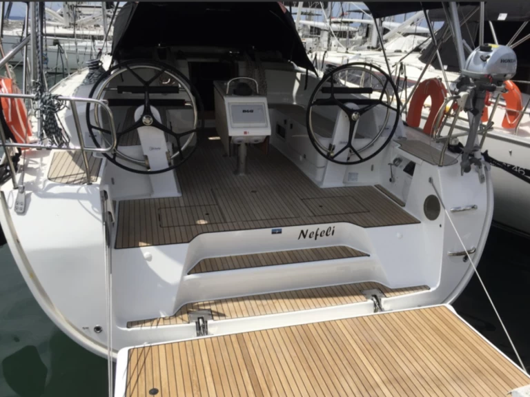 Bavaria Cruiser 46 da affittare a  Skiathos