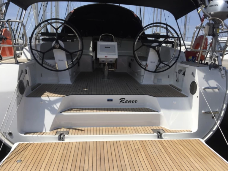 Noleggiare una Bavaria Cruiser 46 a Skiathos