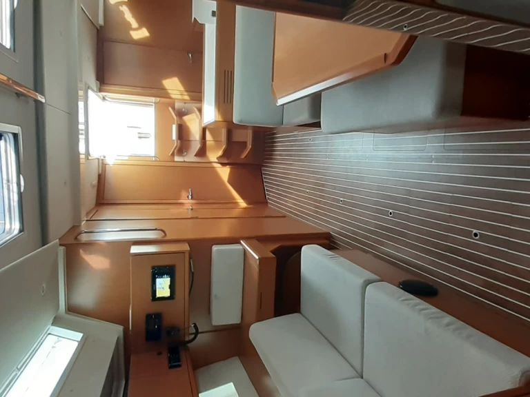 Noleggio Barca a vela con o senza skipper Bavaria a Cugnana Verde