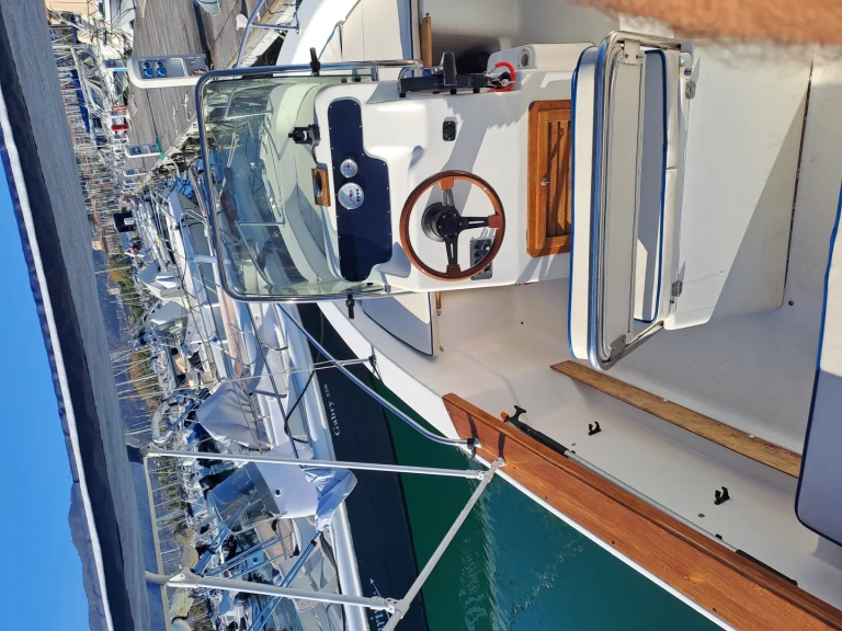 Noleggio Barca a motore a La Spezia – Ranieri Azzura