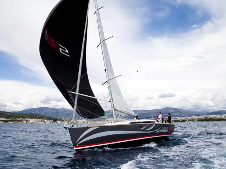 Noleggio barche Salona Salona 38 a Castelli su Samboat