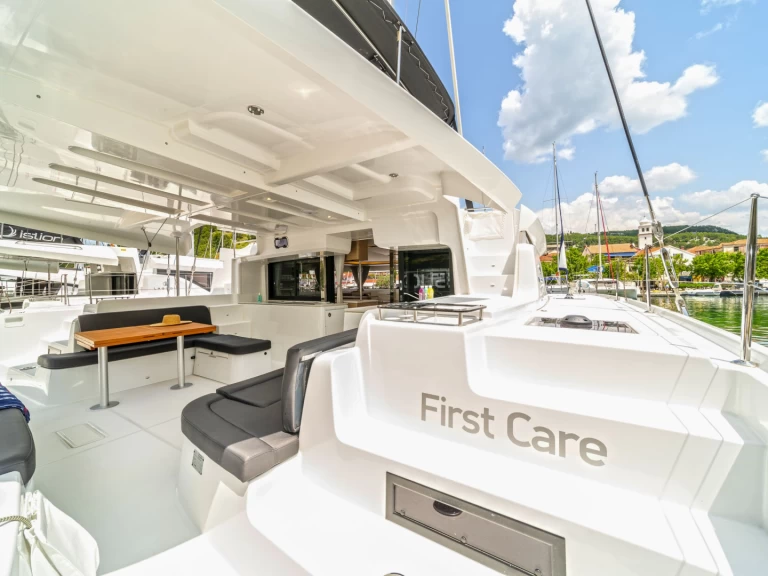 Noleggio Catamarano con o senza skipper Lagoon a Scardona